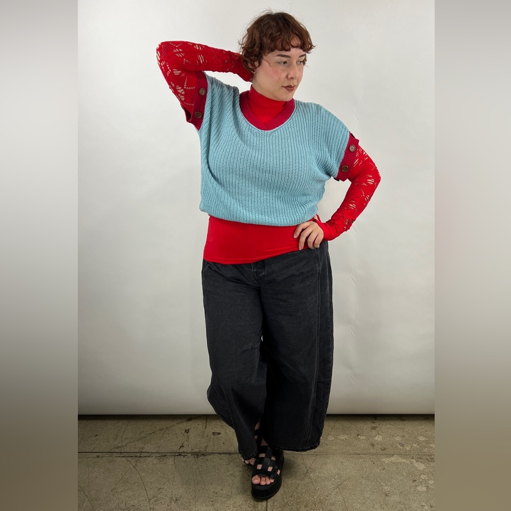 V. LOOK BOOK - Picture 13 of 15